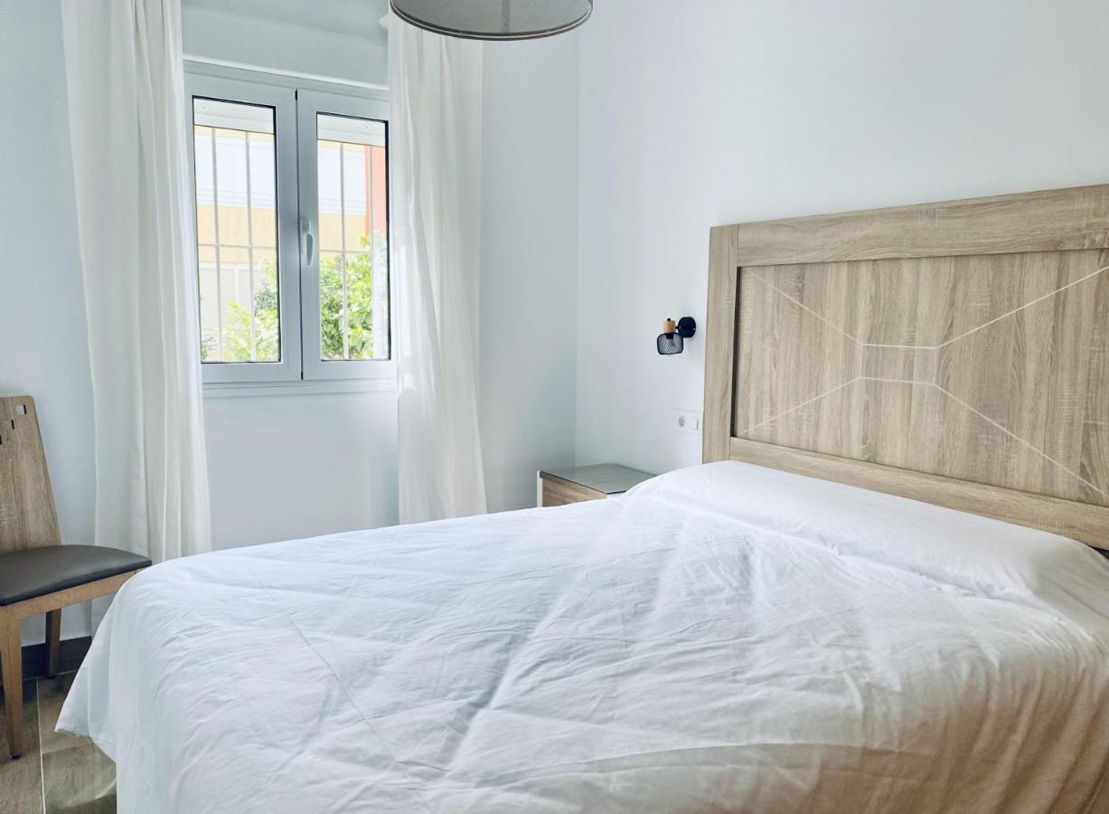 Apartamentos Turisticos Santo Rostro Чипиона Экстерьер фото